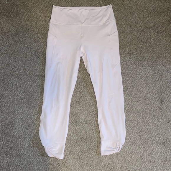 Fabletics Pants - Luxe fabletics leggings. SUPER CUTE